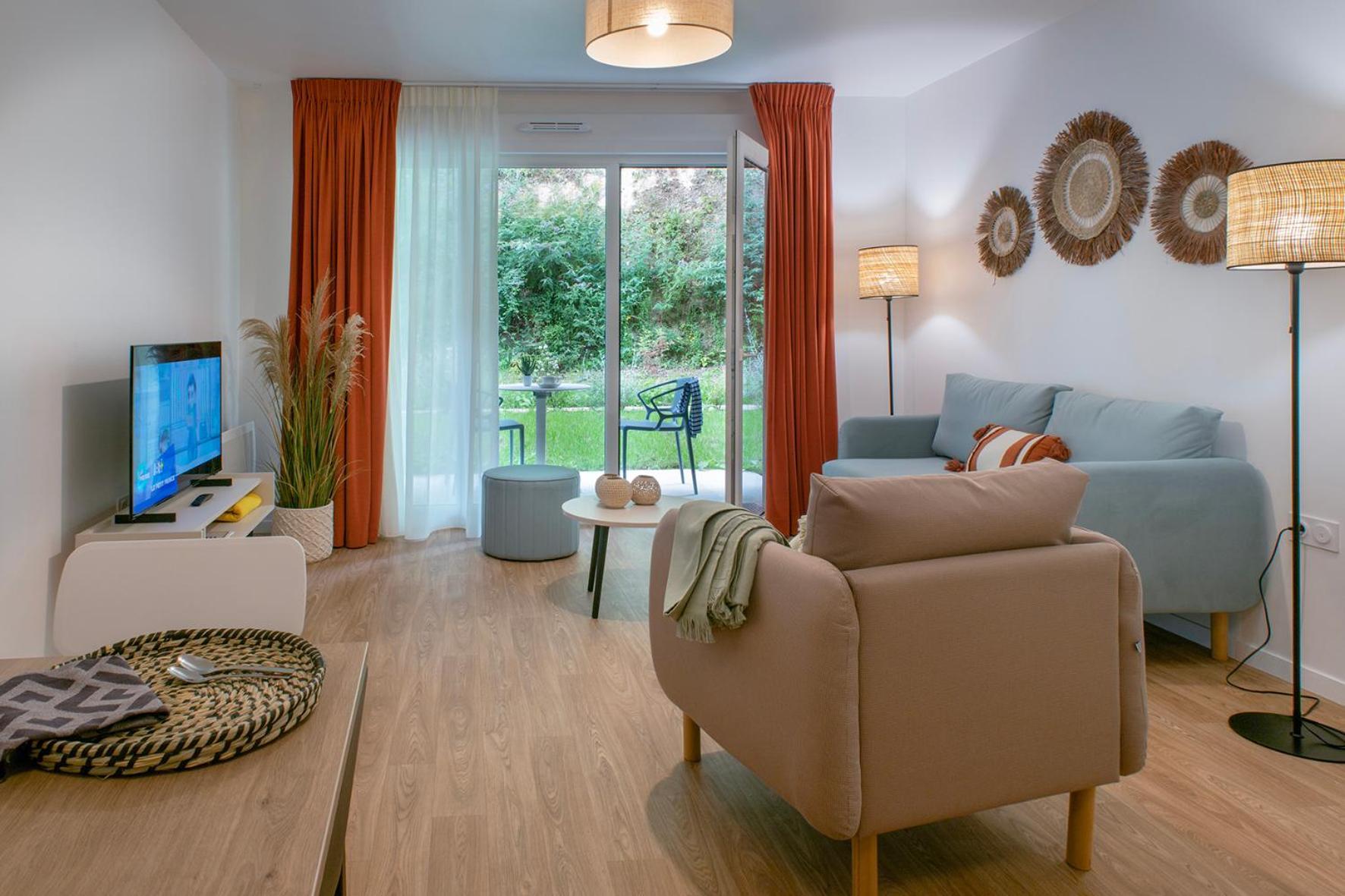 Residence Services Seniors - Domitys Les Jardins D'Ahna Dinan Eksteriør bilde